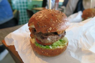 1890年創業の熟成肉店が経営するオランダ最高のハンバーガーショップ TER MARSCH&CO（アムステルダム旅行2016 その16）