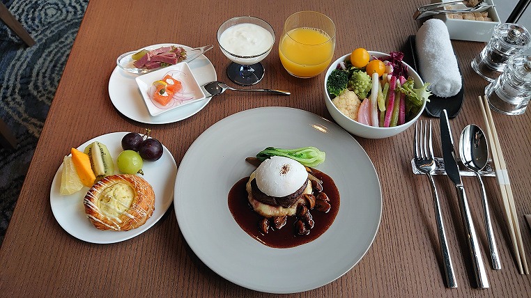 インターコンチネンタル横浜pier8 ラウンジの朝食 夫婦で世界と日本を旅する生活