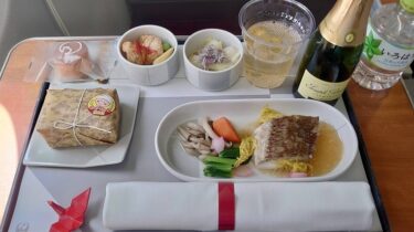 JAL国内線ファーストクラス 羽田＞伊丹便の機内食（2022年4月）